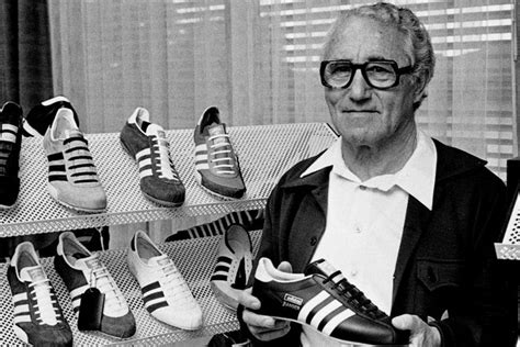 origen de adidas